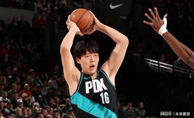 今晚体能课后，武汉三镇迎来里程碑备战德国杯，话题不断，纪律约束更严格的简单介绍